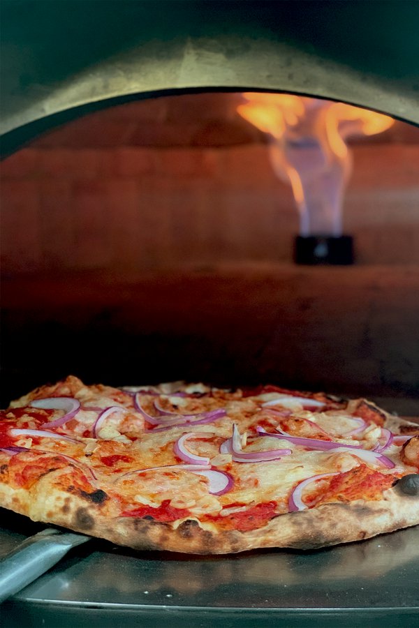 Pizza oven Natural Light.png