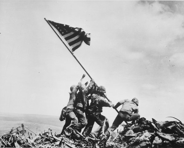 Raising_the_Flag_on_Iwo_Jima,_by_Joe_Rosenthal.jpg