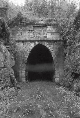 aftontunnel-entrance.jpg
