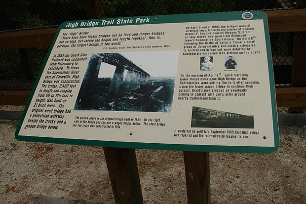 Trail-Sign-at-Bridge-Entrance---High-Bridge-Trail-State-Park.jpg